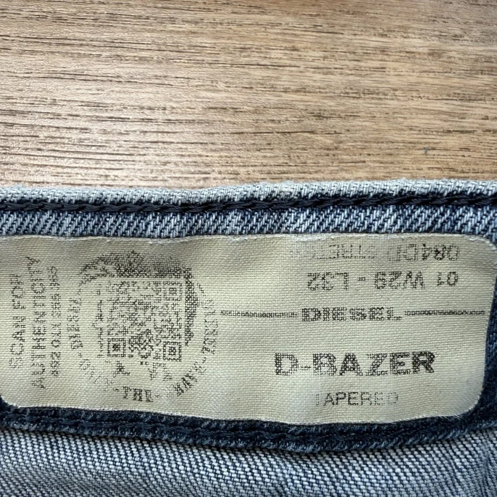 Diesel D-Bazer Jeans Men 29x32 Blue Regular Tapered Light Wash Distressed 084DD